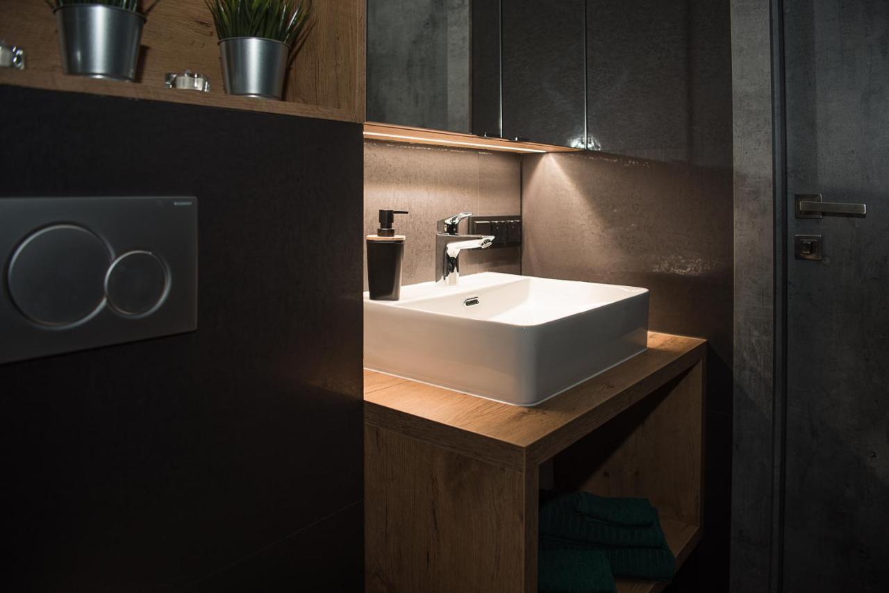Wola Loft Apartment 华沙 外观 照片